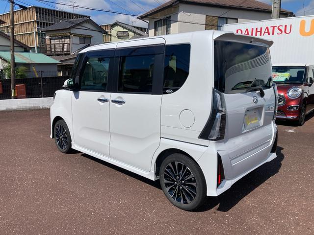 タント 中古車 カスタムＲＳ１５インチアルミホイール　キーフリーシステム　プッシュボタンスタート　オートエアコン（プッシュ式）　フルＬＥＤヘッドランプ　オート格納式カラードドアミラー　本革巻ステアリングホイール