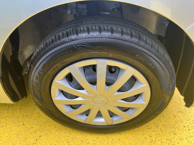 ミライースＬ　ＳＡIII１３インチフルホイールキャップ　マルチリフレクターハロゲンヘッドランプ　可倒式ドアミラー　自発光式デジタルメーターアンバーイルミネーションメーター　マニュアルエアコン（ダイヤル式）　キーレスエントリー（静岡県）の中古車