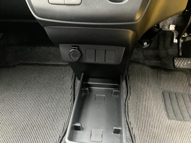 ミライースＬ　ＳＡIII１３インチフルホイールキャップ　マルチリフレクターハロゲンヘッドランプ　可倒式ドアミラー　自発光式デジタルメーターアンバーイルミネーションメーター　マニュアルエアコン（ダイヤル式）　キーレスエントリー（静岡県）の中古車