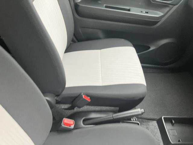 ミライースＬ　ＳＡIII１３インチフルホイールキャップ　マルチリフレクターハロゲンヘッドランプ　可倒式ドアミラー　自発光式デジタルメーターアンバーイルミネーションメーター　マニュアルエアコン（ダイヤル式）　キーレスエントリー（静岡県）の中古車