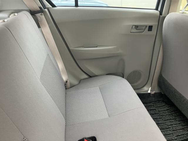 ミライースＬ　ＳＡ１３インチフルホイールキャップ　マルチリフレクターハロゲンヘッドランプ　可倒式ドアミラー　自発光式デジタルメーターアンバーイルミネーションメーター　マニュアルエアコン（ダイヤル式）　キーレスエントリー（静岡県）の中古車