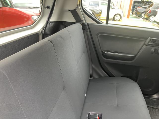 ミライースＬ　ＳＡIII１３インチフルホイールキャップ　マルチリフレクターハロゲンヘッドランプ　可倒式ドアミラー　自発光式デジタルメーターアンバーイルミネーションメーター　マニュアルエアコン（ダイヤル式）　キーレスエントリー（静岡県）の中古車