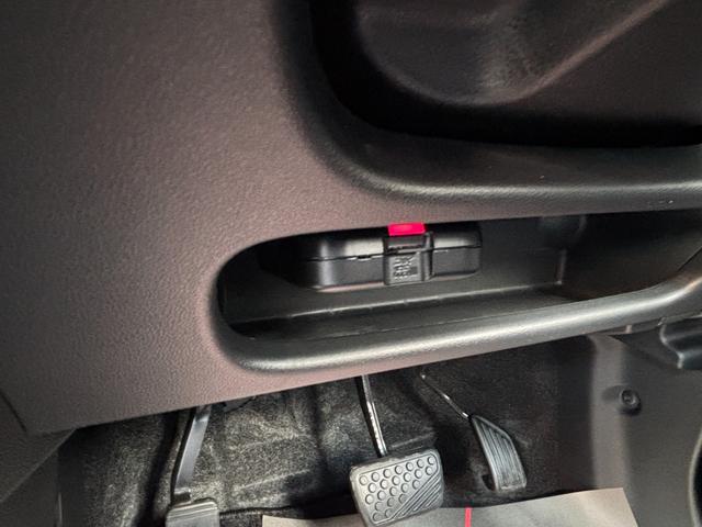 ムーヴカスタム　Ｘ　ＶＳ　ＳＡIII１４インチアルミホイール　ウレタンインパネセンターシフト　スーパーＵＶＩＲカットガラス（フロントドア）　ＬＥＤヘッドランプ　自発光式２眼メーター　ＴＦＴカラーマルチインフォメーションディスプレイ（静岡県）の中古車