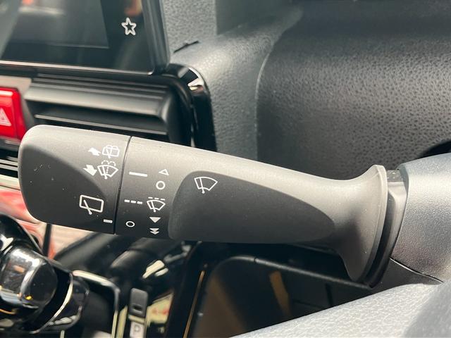 タントカスタムＲＳ１５インチアルミホイール　キーフリーシステム　プッシュボタンスタート　オートエアコン（プッシュ式）　フルＬＥＤヘッドランプ　オート格納式カラードドアミラー　本革巻ステアリングホイール（静岡県）の中古車