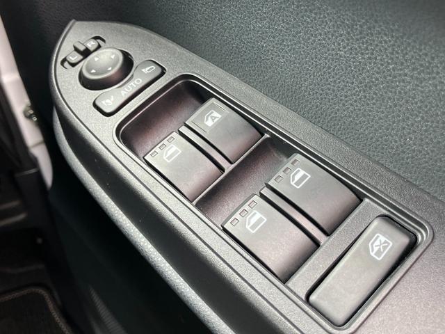 タントカスタムＲＳ１５インチアルミホイール　キーフリーシステム　プッシュボタンスタート　オートエアコン（プッシュ式）　フルＬＥＤヘッドランプ　オート格納式カラードドアミラー　本革巻ステアリングホイール（静岡県）の中古車