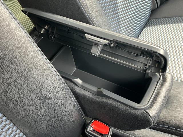 タントカスタムＲＳ１５インチアルミホイール　キーフリーシステム　プッシュボタンスタート　オートエアコン（プッシュ式）　フルＬＥＤヘッドランプ　オート格納式カラードドアミラー　本革巻ステアリングホイール（静岡県）の中古車