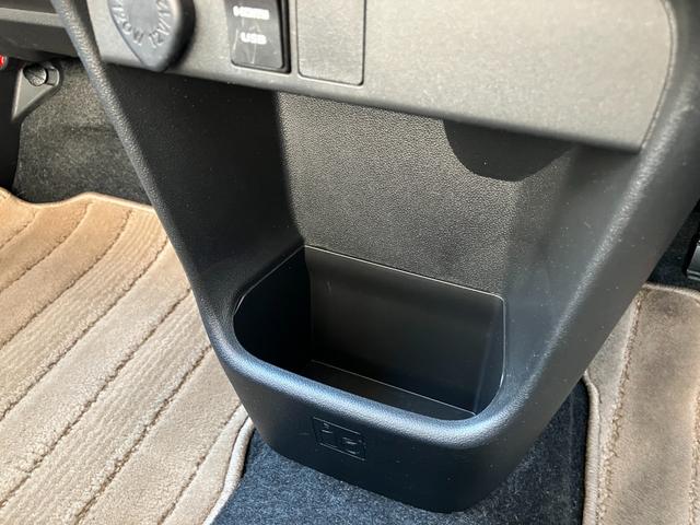 ムーヴキャンバスGメイクアップVS SAIII14インチフルホイールキャップ LEDヘッドランプ キーフリーシステム 両側パワースライドドア オートエアコン(プッシュ式) オートライト 置きラクボックス(静岡県)の中古車