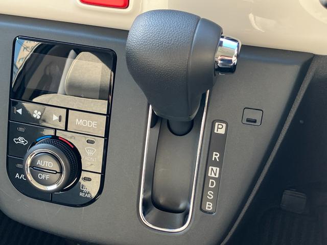 ミラトコットＧ　ＳＡIII　登録遅れ１４インチフルホイールキャップ　オートエアコン（プッシュ式）　ＵＶ＆ＩＲカットガラス　キーフリーシステム　ＬＥＤヘッドランプ　ＵＳＢ電源ソケット（静岡県）の中古車