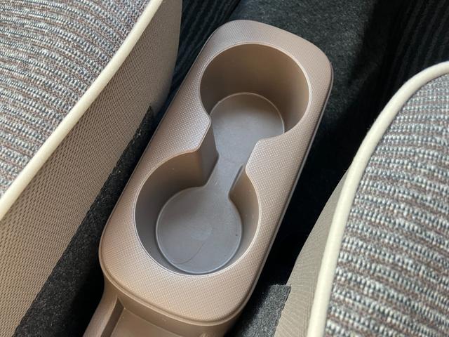 ミラトコットＧ　ＳＡIII　登録遅れ１４インチフルホイールキャップ　オートエアコン（プッシュ式）　ＵＶ＆ＩＲカットガラス　キーフリーシステム　ＬＥＤヘッドランプ　ＵＳＢ電源ソケット（静岡県）の中古車