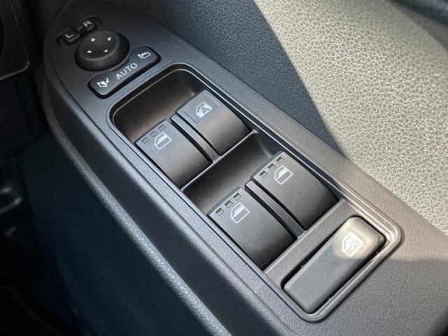 タントカスタムＸ１４インチアルミホイール　大型エアロバンパー　フルＬＥＤヘッドランプ　オート格納式カラードドアミラー　両側パワースライドドア　キーフリーシステム　プッシュボタンスタート（静岡県）の中古車