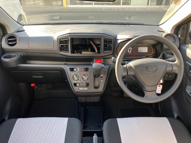 ミライースＬ　ＳＡIII１３インチフルホイールキャップ　マルチリフレクターハロゲンヘッドランプ　可倒式ドアミラー　自発光式デジタルメーターアンバーイルミネーションメーター　マニュアルエアコン（ダイヤル式）　キーレスエントリー（静岡県）の中古車