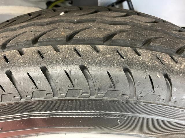 ハイゼットカーゴＤＸ　登録遅れ２ＷＤ　ＭＴ車　キーレスエントリー　パワーウィンドウ　マニュアルエアコン　スモークドガラス　フルファブリックシート　オーバーヘッドシェルフ（静岡県）の中古車