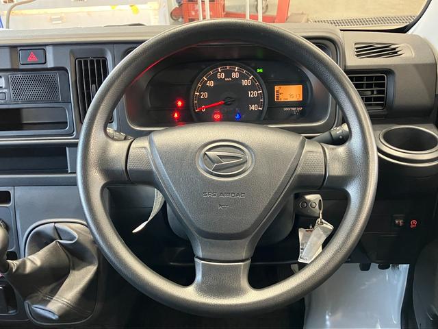 ハイゼットカーゴＤＸ　登録遅れ２ＷＤ　ＭＴ車　キーレスエントリー　パワーウィンドウ　マニュアルエアコン　スモークドガラス　フルファブリックシート　オーバーヘッドシェルフ（静岡県）の中古車