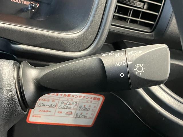 ハイゼットカーゴＤＸ　登録遅れ２ＷＤ　ＭＴ車　キーレスエントリー　パワーウィンドウ　マニュアルエアコン　スモークドガラス　フルファブリックシート　オーバーヘッドシェルフ（静岡県）の中古車