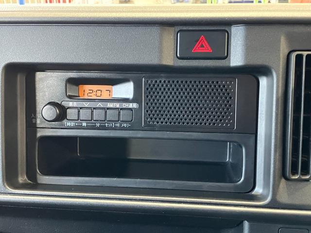 ハイゼットカーゴＤＸ　登録遅れ２ＷＤ　ＭＴ車　キーレスエントリー　パワーウィンドウ　マニュアルエアコン　スモークドガラス　フルファブリックシート　オーバーヘッドシェルフ（静岡県）の中古車