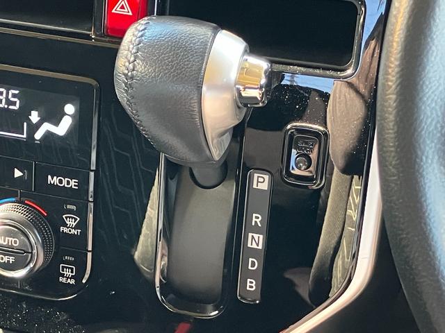 トールカスタムＧ　ターボ　ＳＡIIＬＥＤヘッドランプ　キーフリーシステム　プッシュボタンスタート　オートエアコン（プッシュ式）　両側パワースライドドア　マルチインフォメーションディスプレイ（静岡県）の中古車