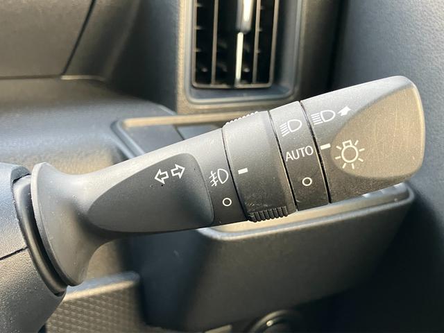 タントカスタムＲＳ１５インチアルミホイール　キーフリーシステム　プッシュボタンスタート　オートエアコン（プッシュ式）　フルＬＥＤヘッドランプ　オート格納式カラードドアミラー　本革巻ステアリングホイール（静岡県）の中古車