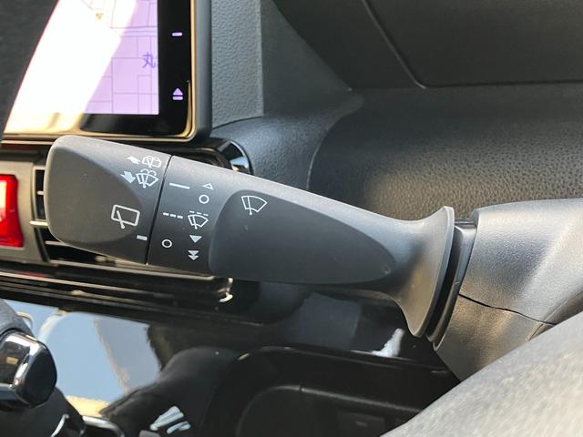 タントカスタムＸ１４インチアルミホイール　大型エアロバンパー　フルＬＥＤヘッドランプ　オート格納式カラードドアミラー　両側パワースライドドア　キーフリーシステム　プッシュボタンスタート（静岡県）の中古車