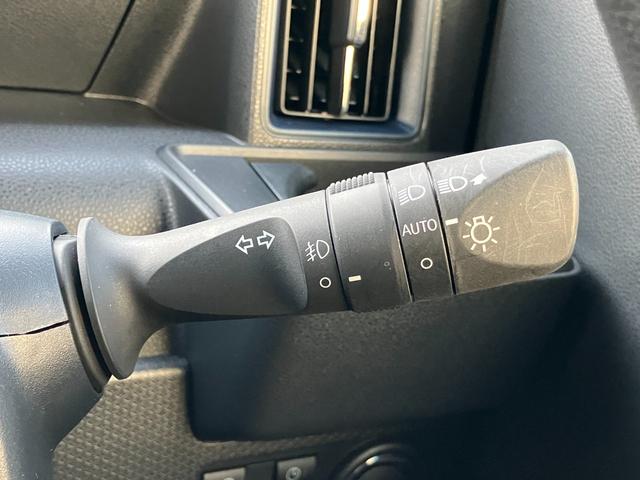 タントカスタムＸ１４インチアルミホイール　大型エアロバンパー　フルＬＥＤヘッドランプ　オート格納式カラードドアミラー　両側パワースライドドア　キーフリーシステム　プッシュボタンスタート（静岡県）の中古車