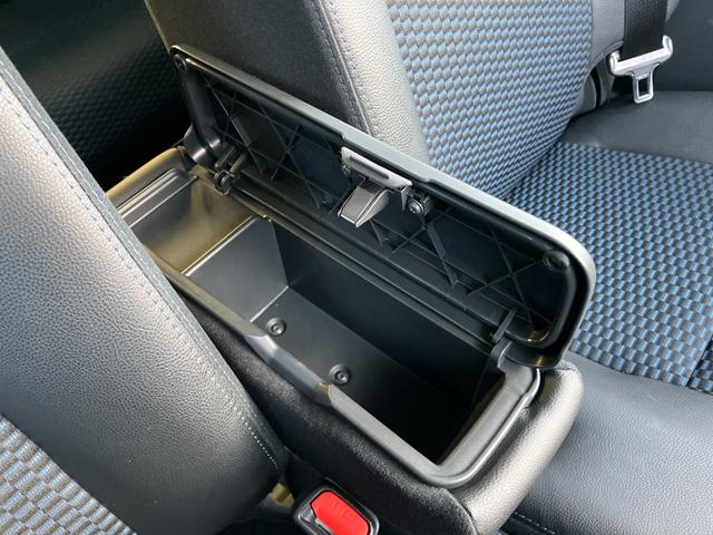 タントカスタムＸ１４インチアルミホイール　大型エアロバンパー　フルＬＥＤヘッドランプ　オート格納式カラードドアミラー　両側パワースライドドア　キーフリーシステム　プッシュボタンスタート（静岡県）の中古車