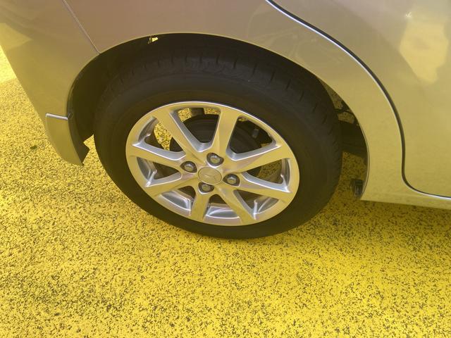 ムーヴＸ　ＳＡ１４インチアルミホイー　キーフリーシステム　オートエアコン（プッシュ式）　ハロゲンヘッドライト　リヤシートロングスライド　電動格納式カラードドアミラー（静岡県）の中古車