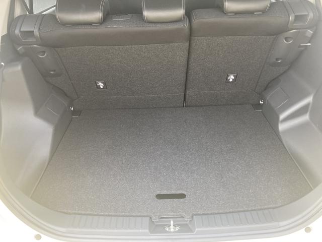 ロッキープレミアム１７インチアルミホイール　ＵＶＩＲカット遮音ガラス　フルＬＥＤヘッドランプ　キーフリーシステム　革巻きステアリングホイール　本革シフトノブ　アクティブマルチインフォメーションメーター（静岡県）の中古車