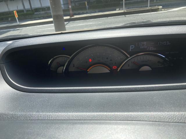 ムーヴキャンバスＧホワイトアクセントＶＳ　ＳＡIII１４インチフルホイールキャップ　ＬＥＤヘッドランプ　キーフリーシステム　両側パワースライドドア　オートエアコン（プッシュ式）　オートライト　置きラクボックス（静岡県）の中古車