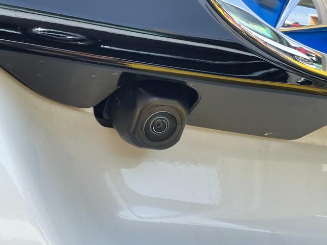 ロッキープレミアムＧ　ＨＥＶ１７インチアルミホイール　ＵＶＩＲカット遮音ガラス　フルＬＥＤヘッドランプ　キーフリーシステム　革巻きステアリングホイール　本革シフトノブ　アクティブマルチインフォメーションメーター（静岡県）の中古車