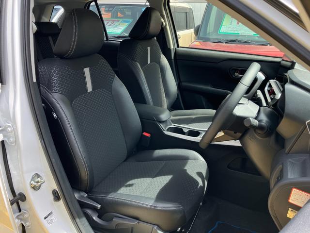 ロッキープレミアムＧ　ＨＥＶ１７インチアルミホイール　ＵＶＩＲカット遮音ガラス　フルＬＥＤヘッドランプ　キーフリーシステム　革巻きステアリングホイール　本革シフトノブ　アクティブマルチインフォメーションメーター（静岡県）の中古車