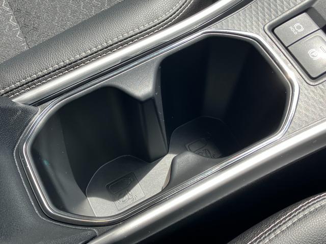 ロッキープレミアムＧ　ＨＥＶ１７インチアルミホイール　ＵＶＩＲカット遮音ガラス　フルＬＥＤヘッドランプ　キーフリーシステム　革巻きステアリングホイール　本革シフトノブ　アクティブマルチインフォメーションメーター（静岡県）の中古車