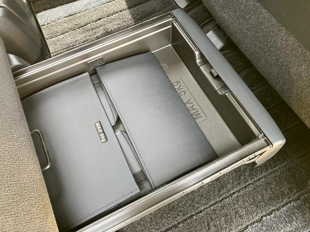 ムーヴキャンバスＧブラックインテリアリミテッド　ＳＡIII１４インチフルホイールキャップ　ＬＥＤヘッドランプ　キーフリーシステム　両側パワースライドドア　オートエアコン（プッシュ式）　オートライト　置きラクボックス（静岡県）の中古車