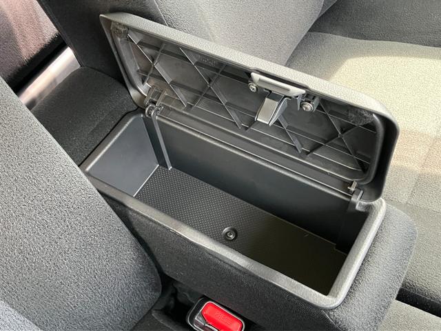 ムーヴキャンバスＧブラックインテリアリミテッド　ＳＡIII１４インチフルホイールキャップ　ＬＥＤヘッドランプ　キーフリーシステム　両側パワースライドドア　オートエアコン（プッシュ式）　オートライト　置きラクボックス（静岡県）の中古車