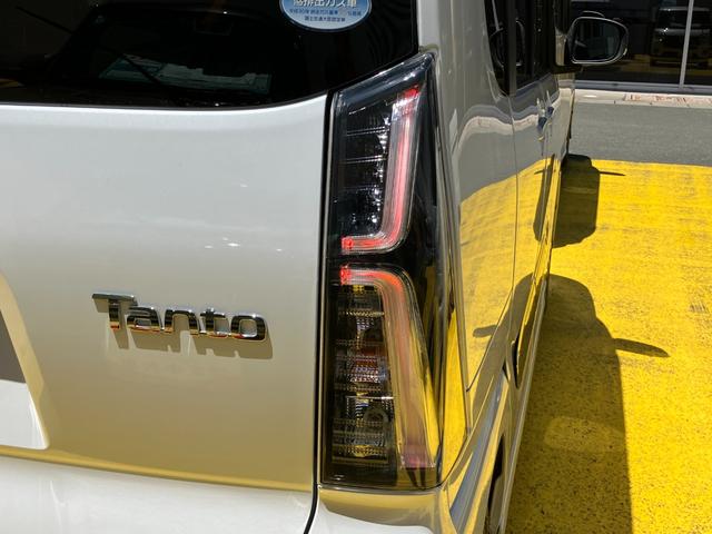 タントカスタムＸ１４インチアルミホイール　大型エアロバンパー　フルＬＥＤヘッドランプ　オート格納式カラードドアミラー　両側パワースライドドア　キーフリーシステム　プッシュボタンスタート（静岡県）の中古車