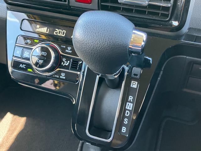 タントカスタムＸ１４インチアルミホイール　大型エアロバンパー　フルＬＥＤヘッドランプ　オート格納式カラードドアミラー　両側パワースライドドア　キーフリーシステム　プッシュボタンスタート（静岡県）の中古車