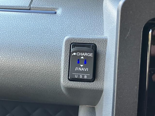 タントカスタムＸ１４インチアルミホイール　大型エアロバンパー　フルＬＥＤヘッドランプ　オート格納式カラードドアミラー　両側パワースライドドア　キーフリーシステム　プッシュボタンスタート（静岡県）の中古車