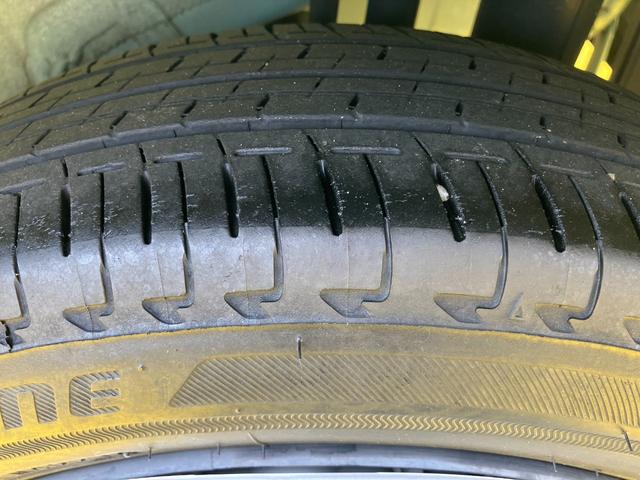 ムーヴキャンバスＧメイクアップＶＳ　ＳＡIII１４インチフルホイールキャップ　ＬＥＤヘッドランプ　キーフリーシステム　両側パワースライドドア　オートエアコン（プッシュ式）　オートライト　置きラクボックス（静岡県）の中古車