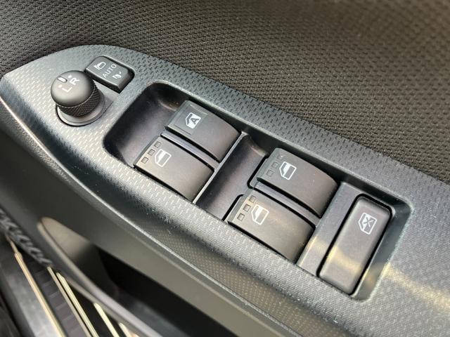 ムーヴカスタム　Ｘリミテッド　ＳＡIII１４インチアルミホイール　スーパーＵＶＩＲカットガラス　ウレタンステアリングホイール　ウレタンインパネセンターシフト　ＬＥＤルームランプ（静岡県）の中古車