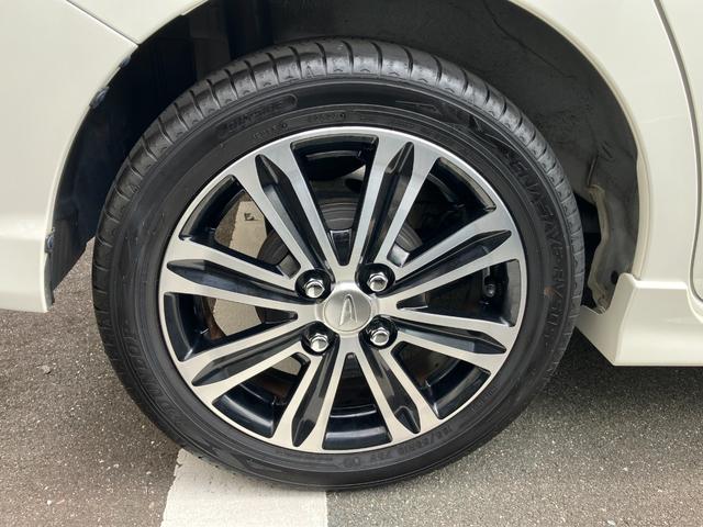 タントカスタムＲＳ　トップエディションＳＡII１５インチアルミホイール　大型エアロバンパー　ＬＥＤヘッドランプ　オート格納式カラードドアミラー　本革巻ステアリングホイール　両側パワースライドドア（静岡県）の中古車