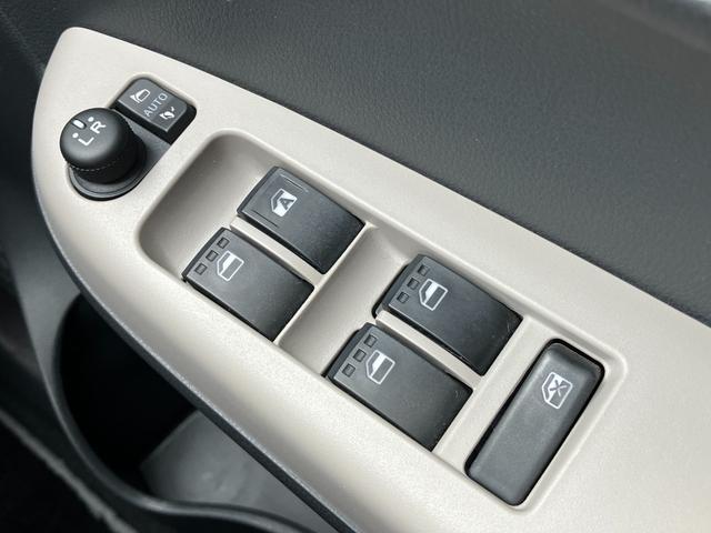 ブーンシルク　Ｇパッケージ　ＳＡIIIキーフリーシステム　プッシュボタンスタート　純正ナビ　フルホイールキャップ　電動格納ドアミラー　オートエアコン（プッシュ式）　ＵＶカットガラス（静岡県）の中古車