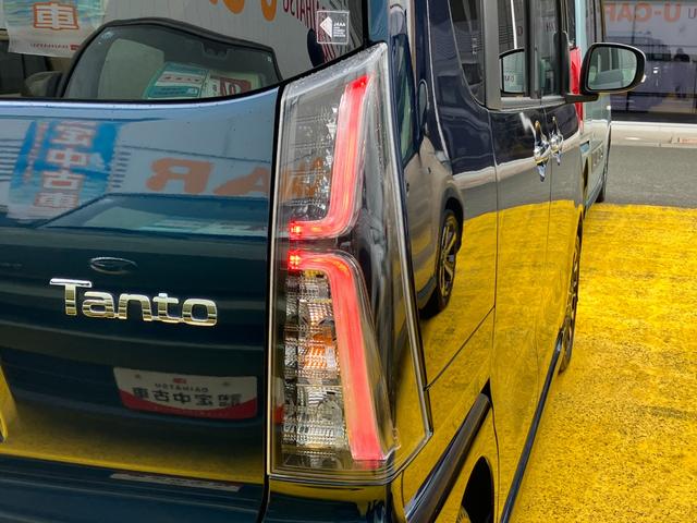 タントカスタムＲＳ１５インチアルミホイール　キーフリーシステム　プッシュボタンスタート　オートエアコン（プッシュ式）　フルＬＥＤヘッドランプ　オート格納式カラードドアミラー　本革巻ステアリングホイール（静岡県）の中古車