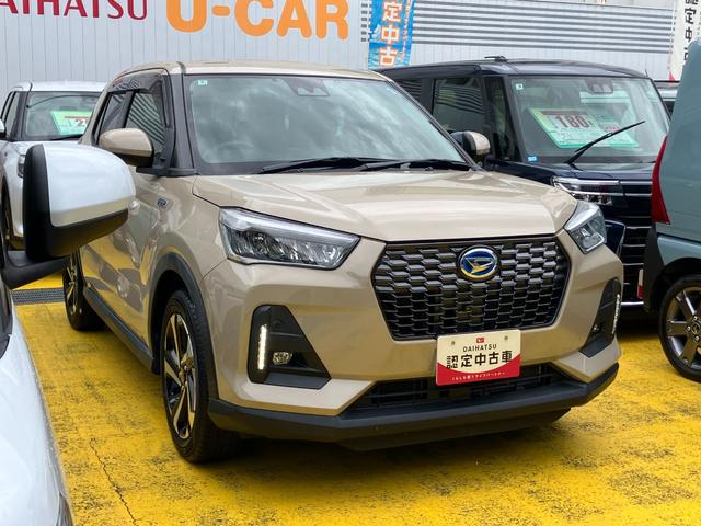 ロッキープレミアムＧ　ＨＥＶ１７インチアルミホイール　ＵＶＩＲカット遮音ガラス　フルＬＥＤヘッドランプ　キーフリーシステム　革巻きステアリングホイール　本革シフトノブ　アクティブマルチインフォメーションメーター（静岡県）の中古車