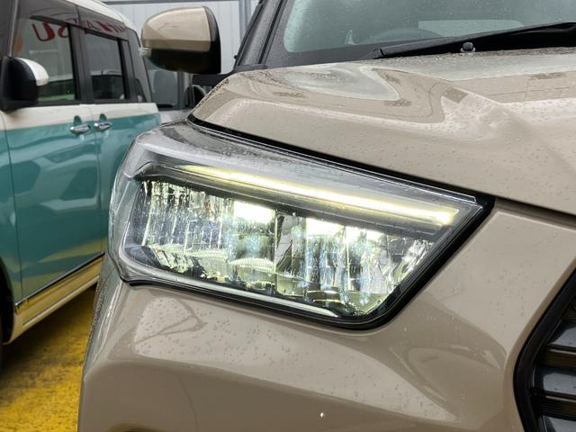 ロッキープレミアムＧ　ＨＥＶ１７インチアルミホイール　ＵＶＩＲカット遮音ガラス　フルＬＥＤヘッドランプ　キーフリーシステム　革巻きステアリングホイール　本革シフトノブ　アクティブマルチインフォメーションメーター（静岡県）の中古車