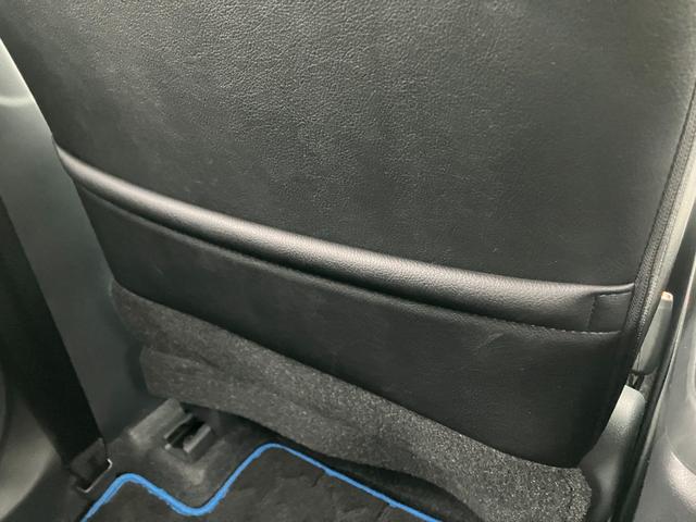 ロッキープレミアムＧ　ＨＥＶ１７インチアルミホイール　ＵＶＩＲカット遮音ガラス　フルＬＥＤヘッドランプ　キーフリーシステム　革巻きステアリングホイール　本革シフトノブ　アクティブマルチインフォメーションメーター（静岡県）の中古車