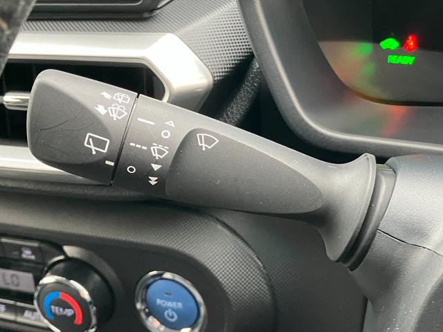 ロッキープレミアムＧ　ＨＥＶ１７インチアルミホイール　ＵＶＩＲカット遮音ガラス　フルＬＥＤヘッドランプ　キーフリーシステム　革巻きステアリングホイール　本革シフトノブ　アクティブマルチインフォメーションメーター（静岡県）の中古車