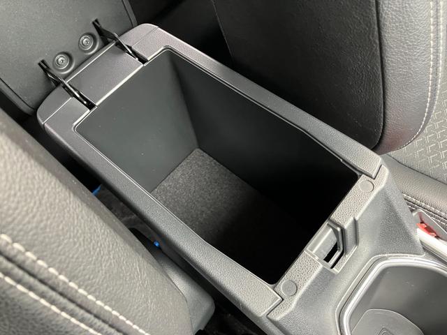 ロッキープレミアムＧ　ＨＥＶ１７インチアルミホイール　ＵＶＩＲカット遮音ガラス　フルＬＥＤヘッドランプ　キーフリーシステム　革巻きステアリングホイール　本革シフトノブ　アクティブマルチインフォメーションメーター（静岡県）の中古車