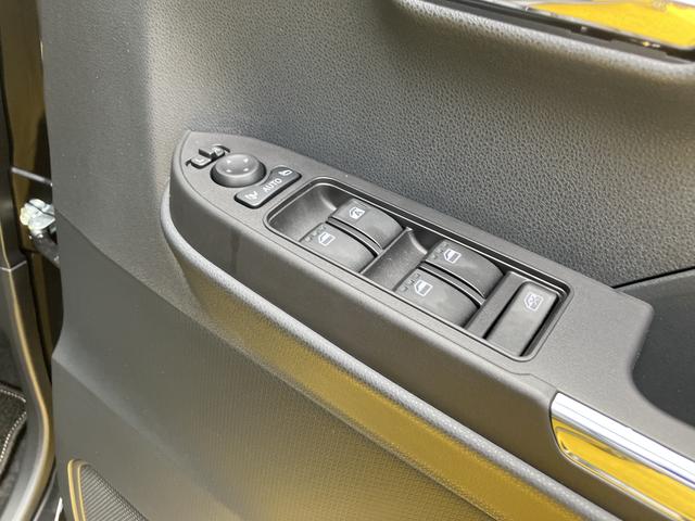 タントカスタムＸ１４インチアルミホイール　大型エアロバンパー　フルＬＥＤヘッドランプ　オート格納式カラードドアミラー　両側パワースライドドア　キーフリーシステム　プッシュボタンスタート（静岡県）の中古車