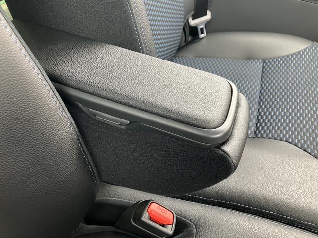 タントカスタムＸ１４インチアルミホイール　大型エアロバンパー　フルＬＥＤヘッドランプ　オート格納式カラードドアミラー　両側パワースライドドア　キーフリーシステム　プッシュボタンスタート（静岡県）の中古車