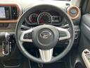キーフリーシステム　プッシュボタンスタート　純正ナビ　フルホイールキャップ　電動格納ドアミラー　オートエアコン（プッシュ式）　ＵＶカットガラス（静岡県）の中古車