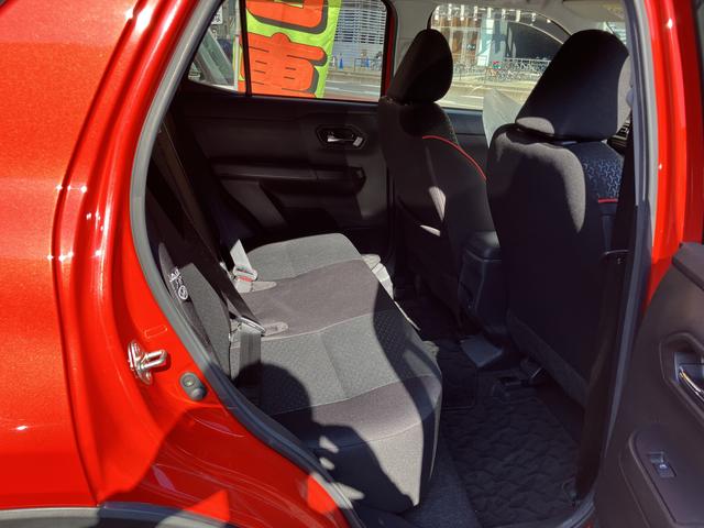 ロッキーＧ１７インチアルミホイール　ＵＶＩＲカット遮音ガラス　フルＬＥＤヘッドランプ　運転席・助手席シートヒーター　ウレタンステアリングホイール　本革シフトノブ　アクティブマルチインフォメーションメーター（静岡県）の中古車