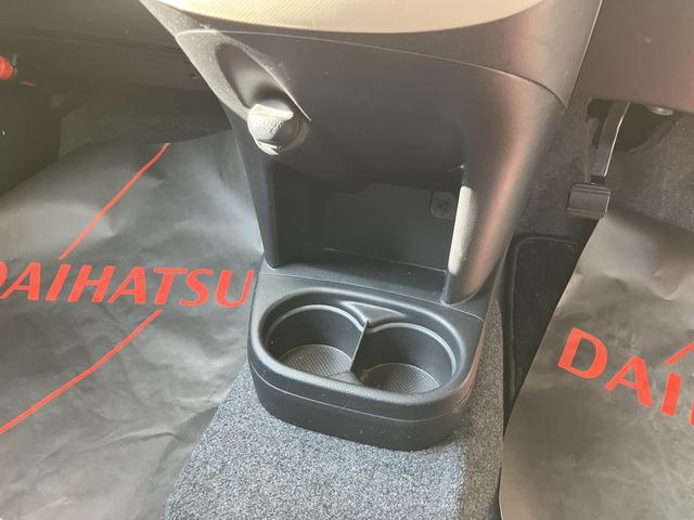ミラココアココアＸキーフリーシステム　オートエアコン　ＵＶカットガラス　フルホイールキャップ　電動格納ドアミラー　パワーウィンドウ（静岡県）の中古車
